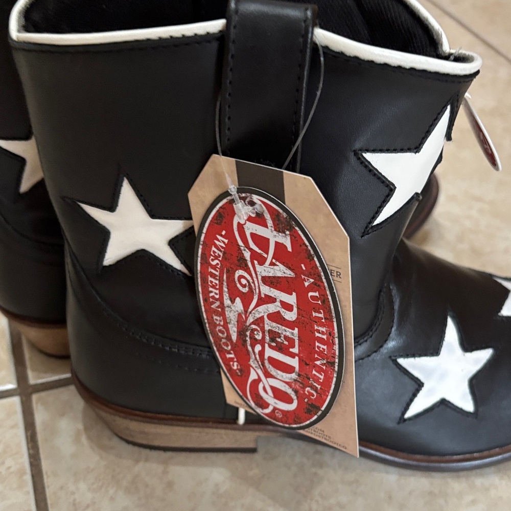 Laredo Black and White Star Boots NWT - Picture 6 of 7